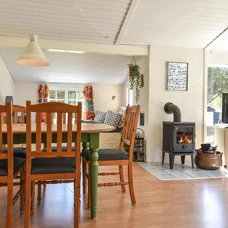 Two-bedroom In Casa vacanze Ringkøbing